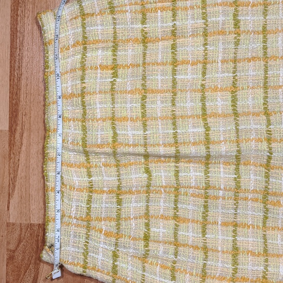 Vintage 60's yellow tweed suit from Silvia Mills in size 12 - Picture 5 of 10